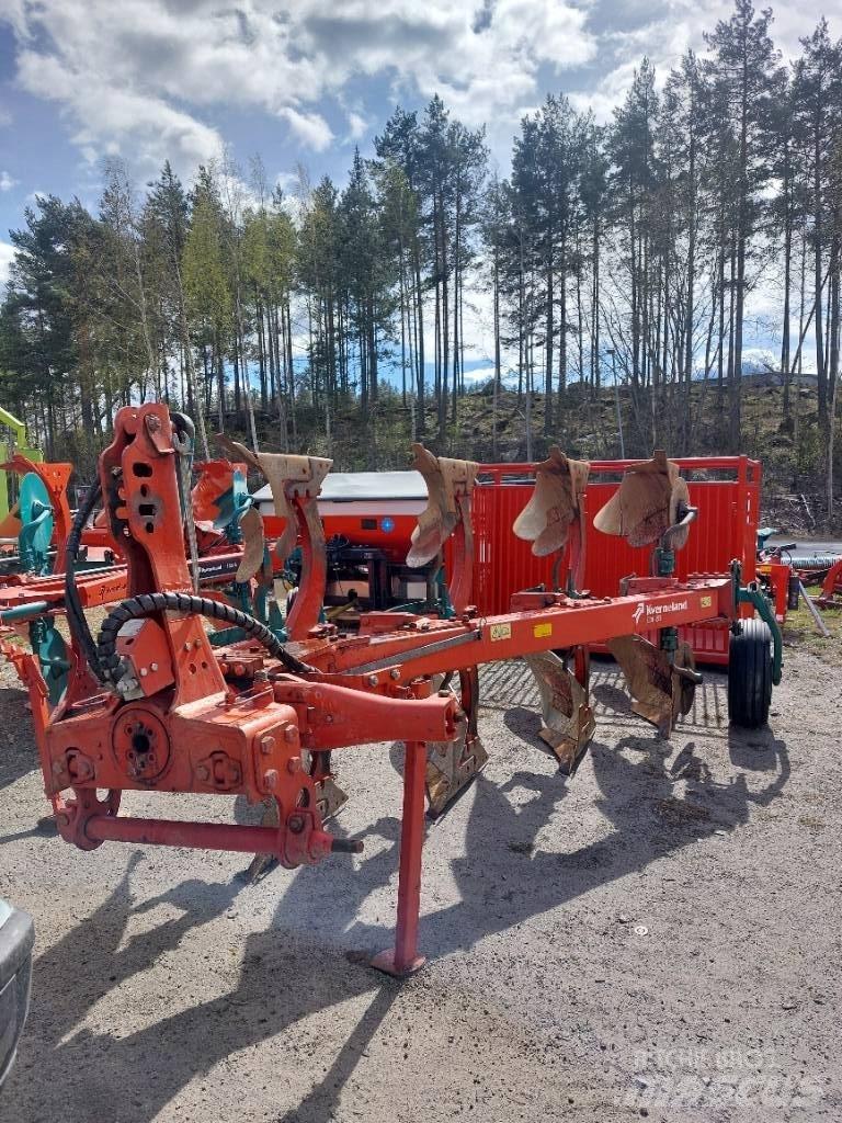 Kverneland EM 85 4 Dvojstranné pluhy
