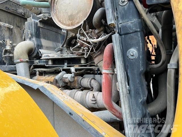 CAT 966 KXE Kolesové nakladače