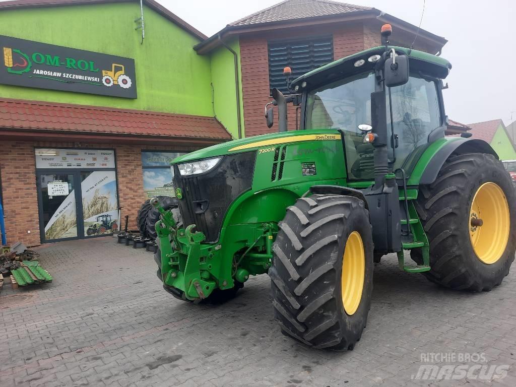 John Deere 7200 R Traktory