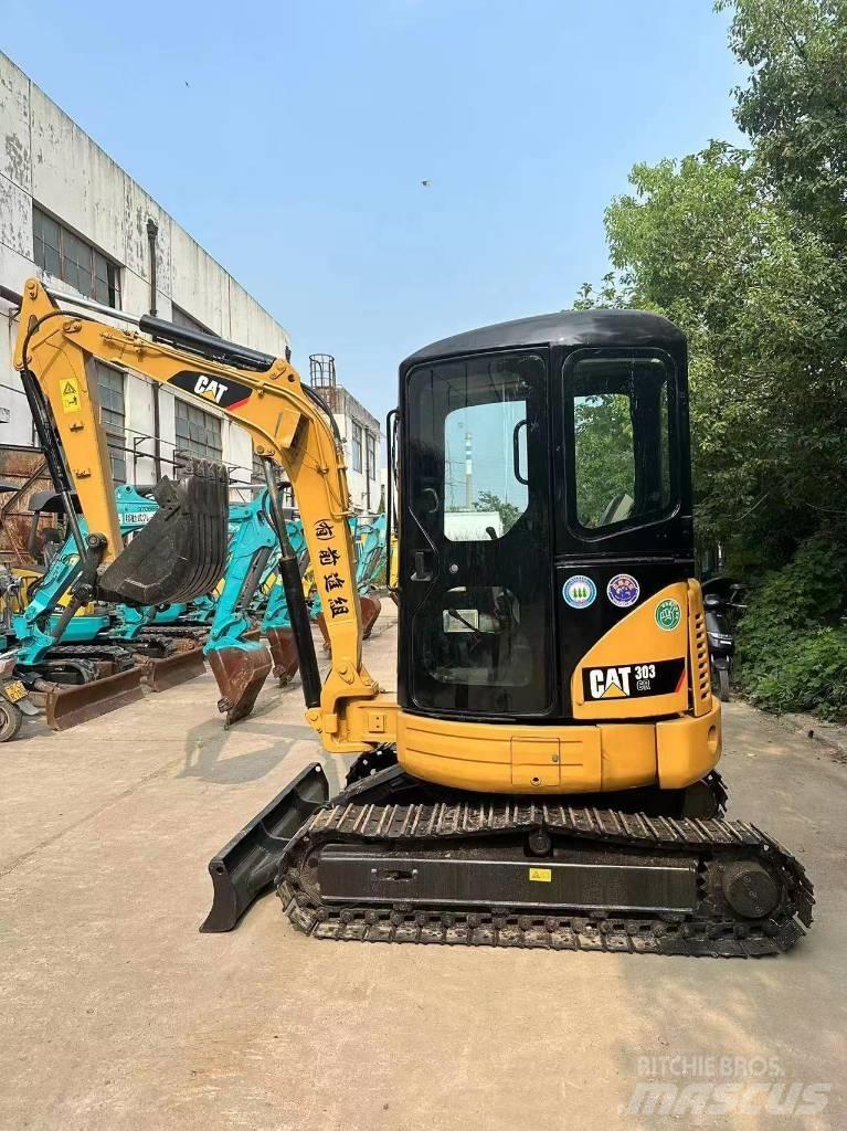 CAT 303 Pásové rýpadlá