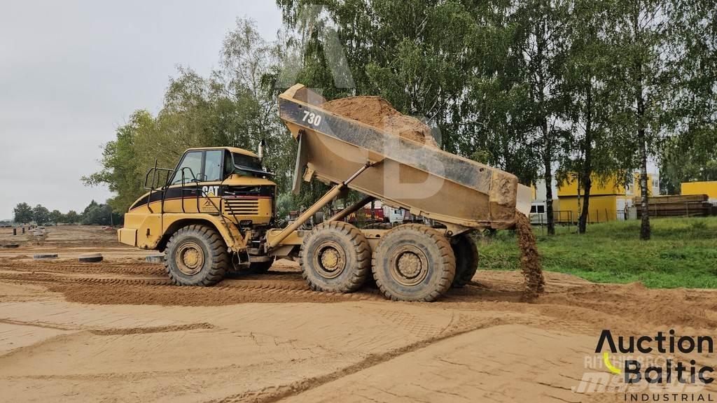 CAT 730 Kĺbové nákladné autá
