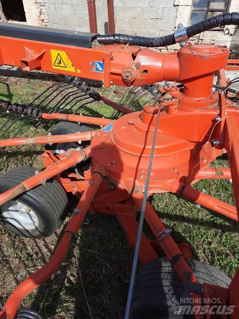 Kuhn GA6632 Riadkovače