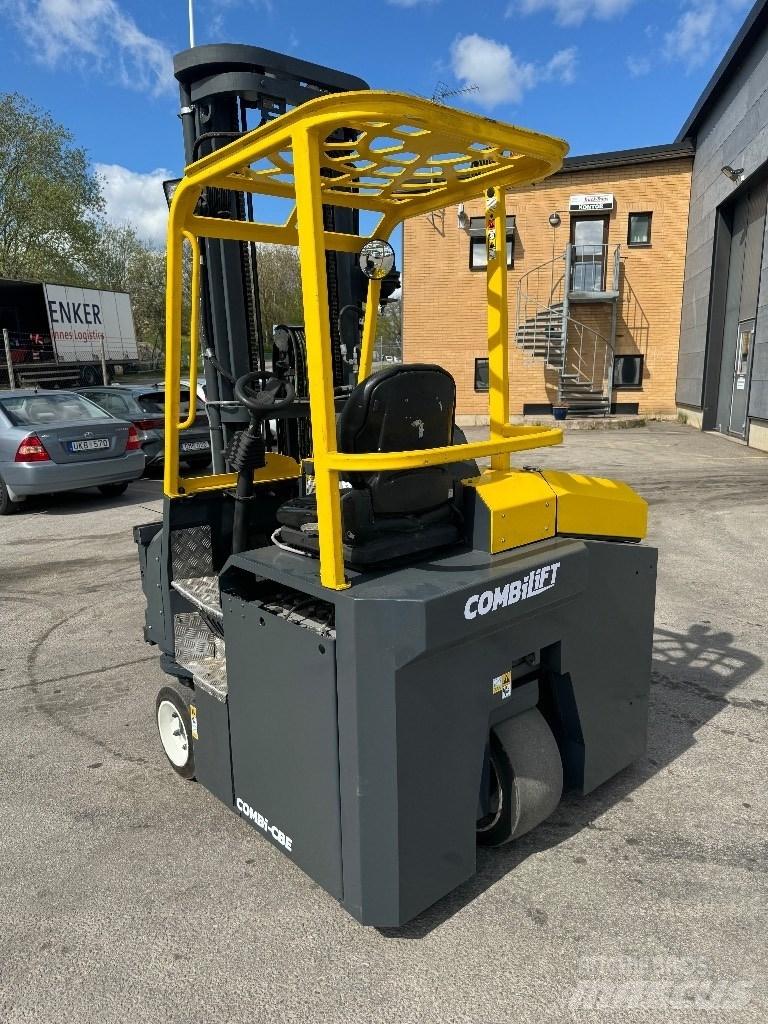 Combilift CBE3000 4 cestné vysokozdvižné vozíky