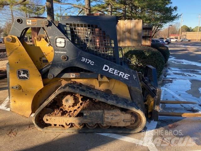 John Deere 317G Šmykom riadené nakladače