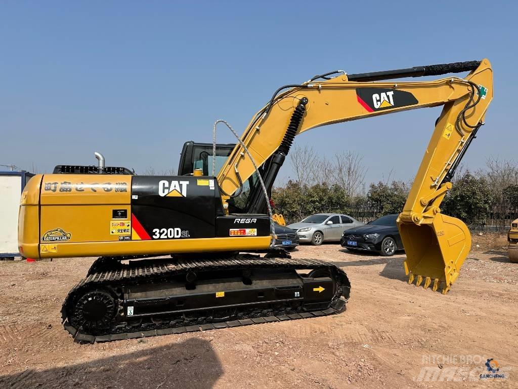 CAT 320D2L Pásové rýpadlá