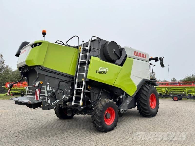 CLAAS TRION 650 Kombinované zberacie stroje