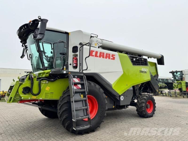 CLAAS TRION 650 Kombinované zberacie stroje