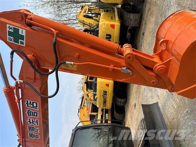 Hitachi ZX70 Pásové rýpadlá