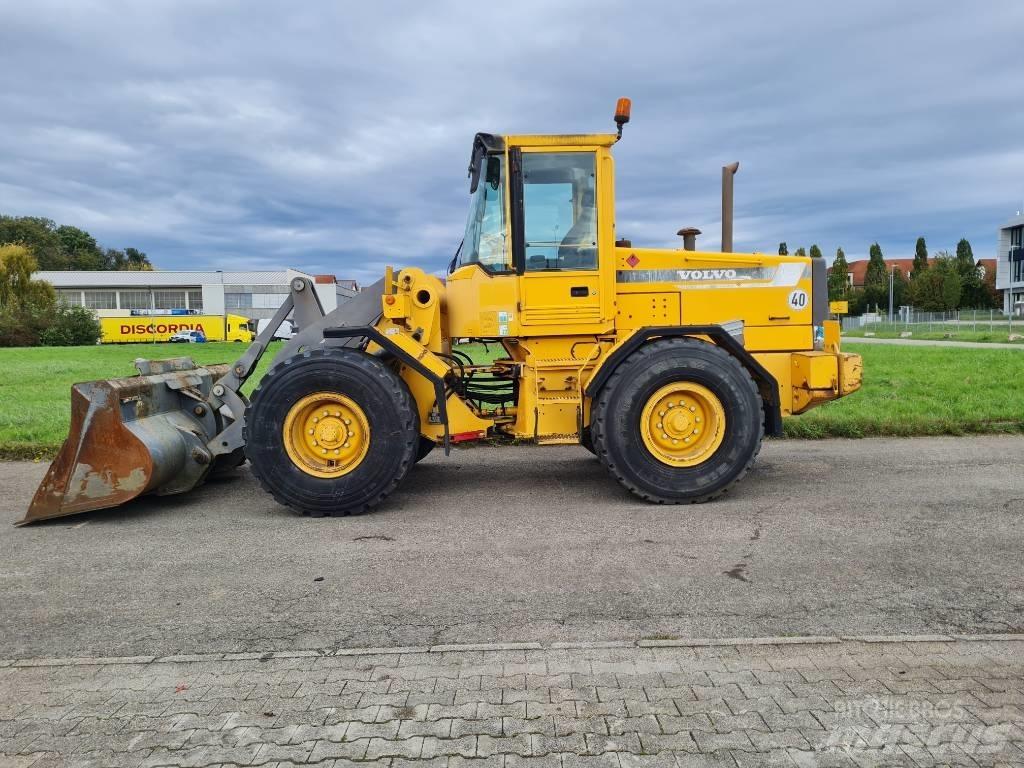 Volvo L70C Kolesové nakladače