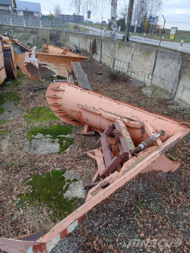 Unimog pług ciężki Snežné pluhy, predné snežné radlice