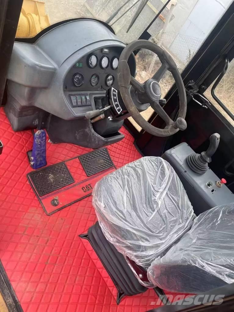 CAT 950 H Kolesové nakladače