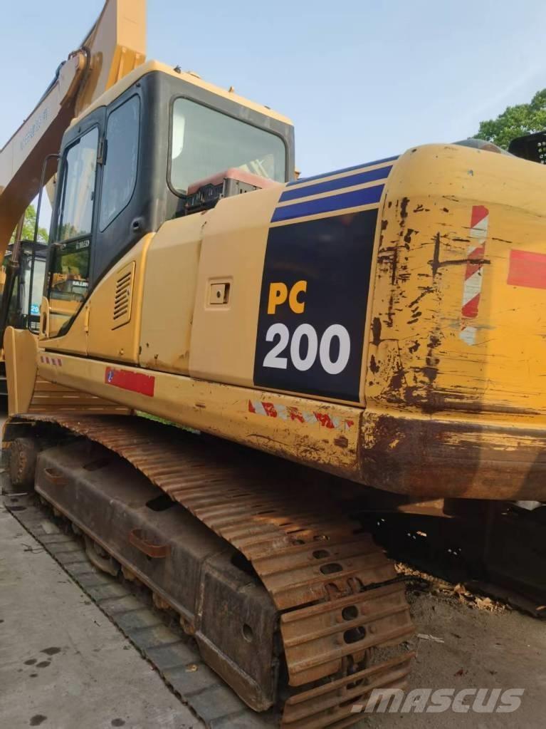 Komatsu PC 200-7 Pásové rýpadlá