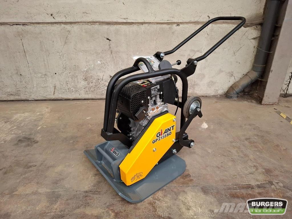 GiANT GP2158SD Kompaktory