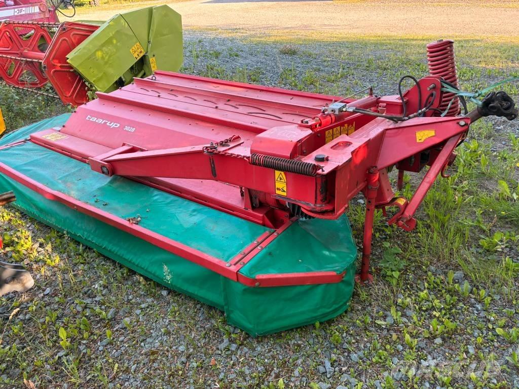 Taarup 3028 Žacie stroje