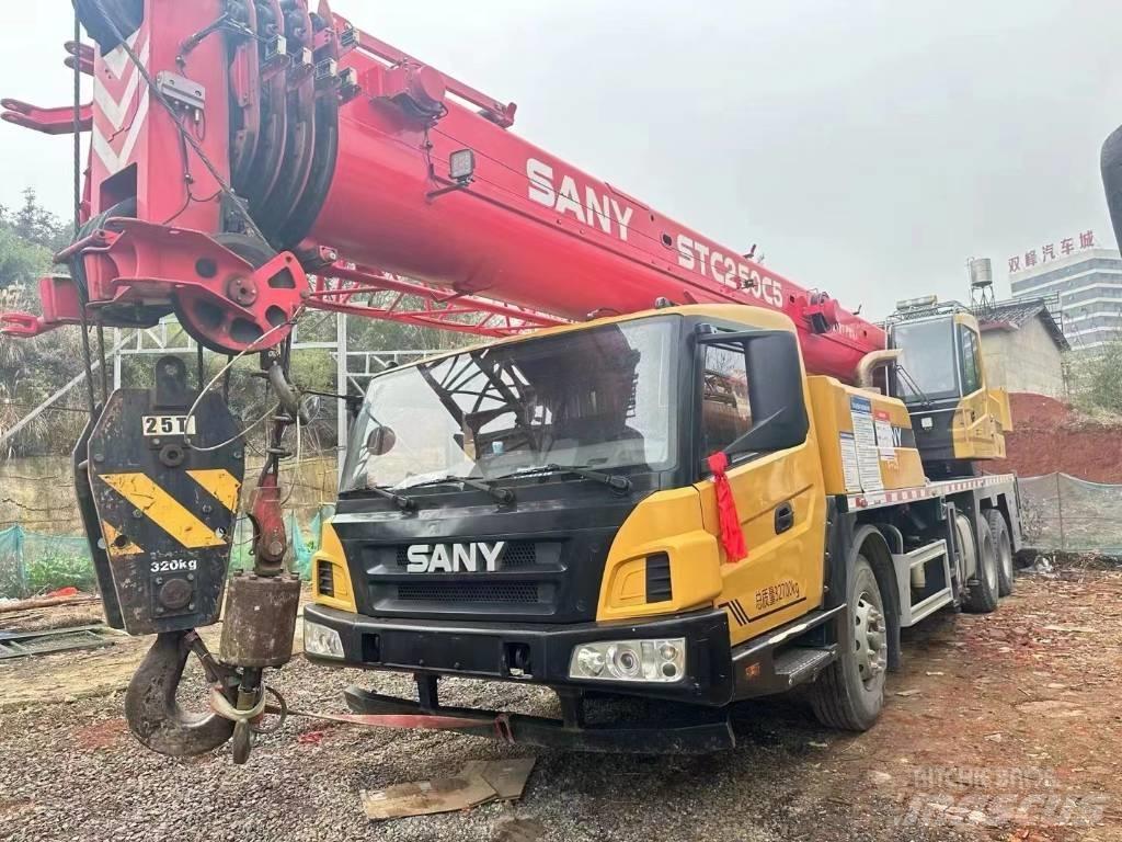 Sany STC 250 C5 Univerzálne terénne žeriavy