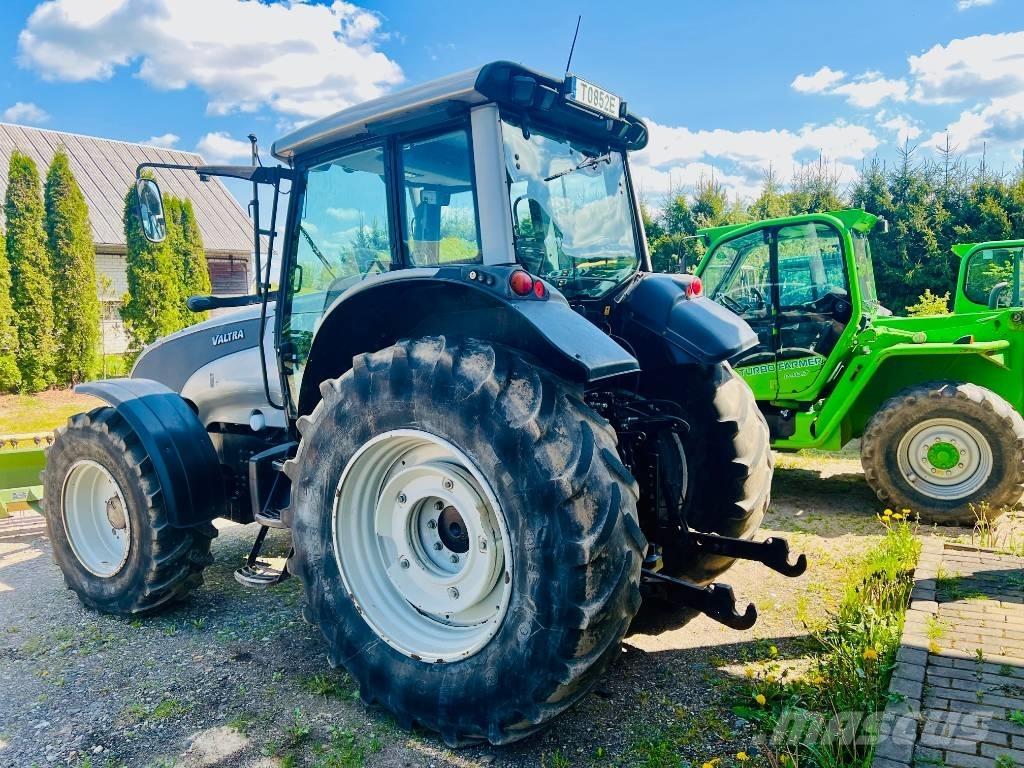 Valtra T 121 HT Traktory
