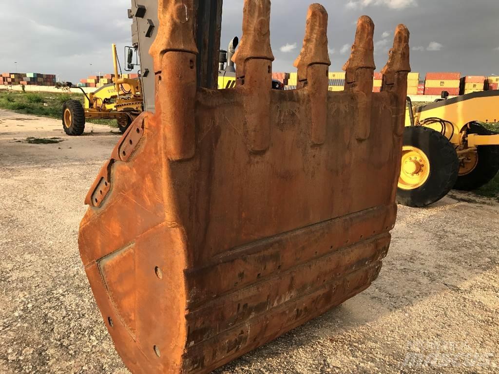 Volvo EC 460 B LC Pásové rýpadlá