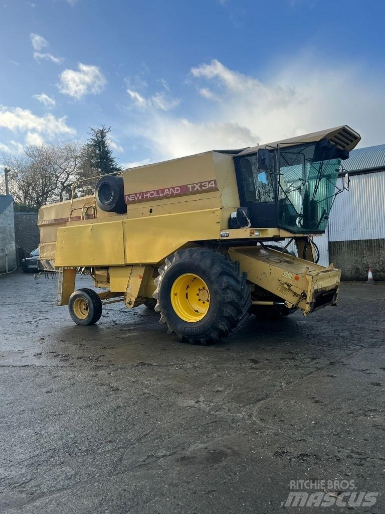 New Holland Tx34 Kombinované zberacie stroje