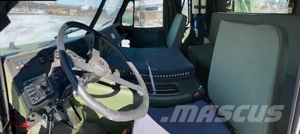 Oshkosh M1070 Ťahače