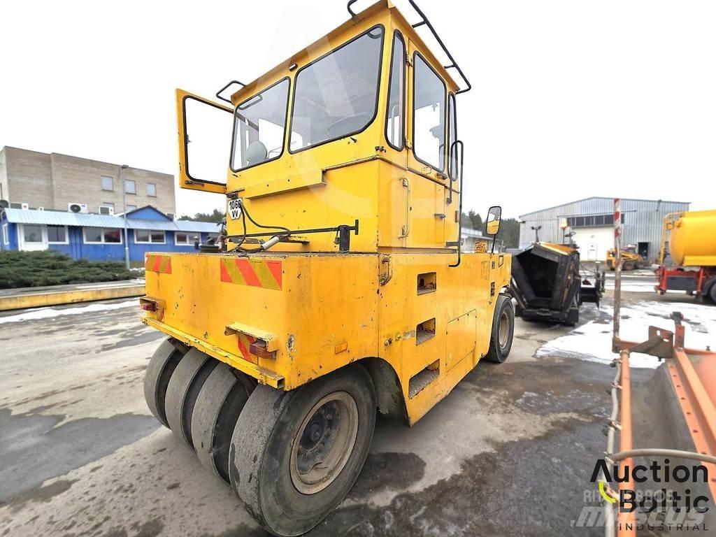 Hamm GRW 18 Pneumatikové valce