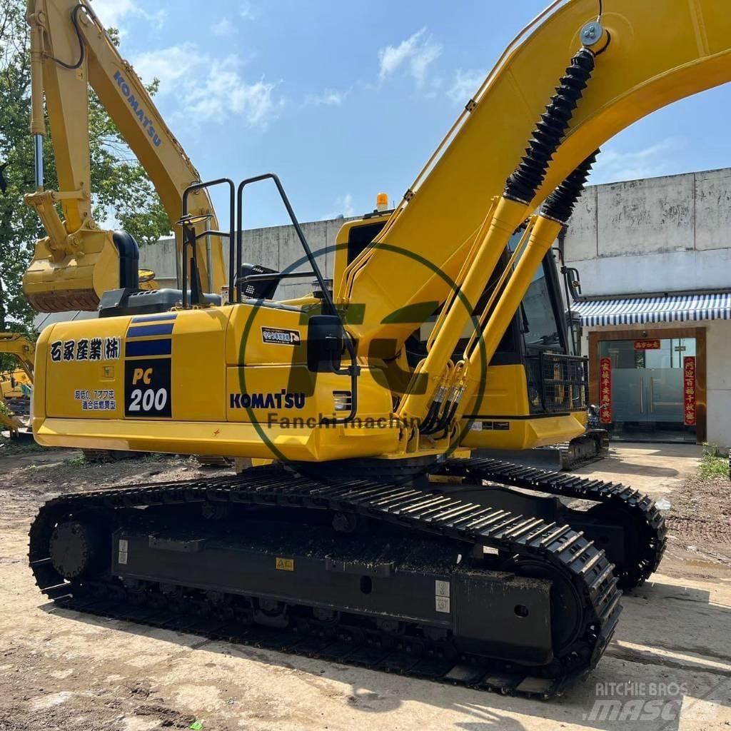 Komatsu PC 200 Pásové rýpadlá