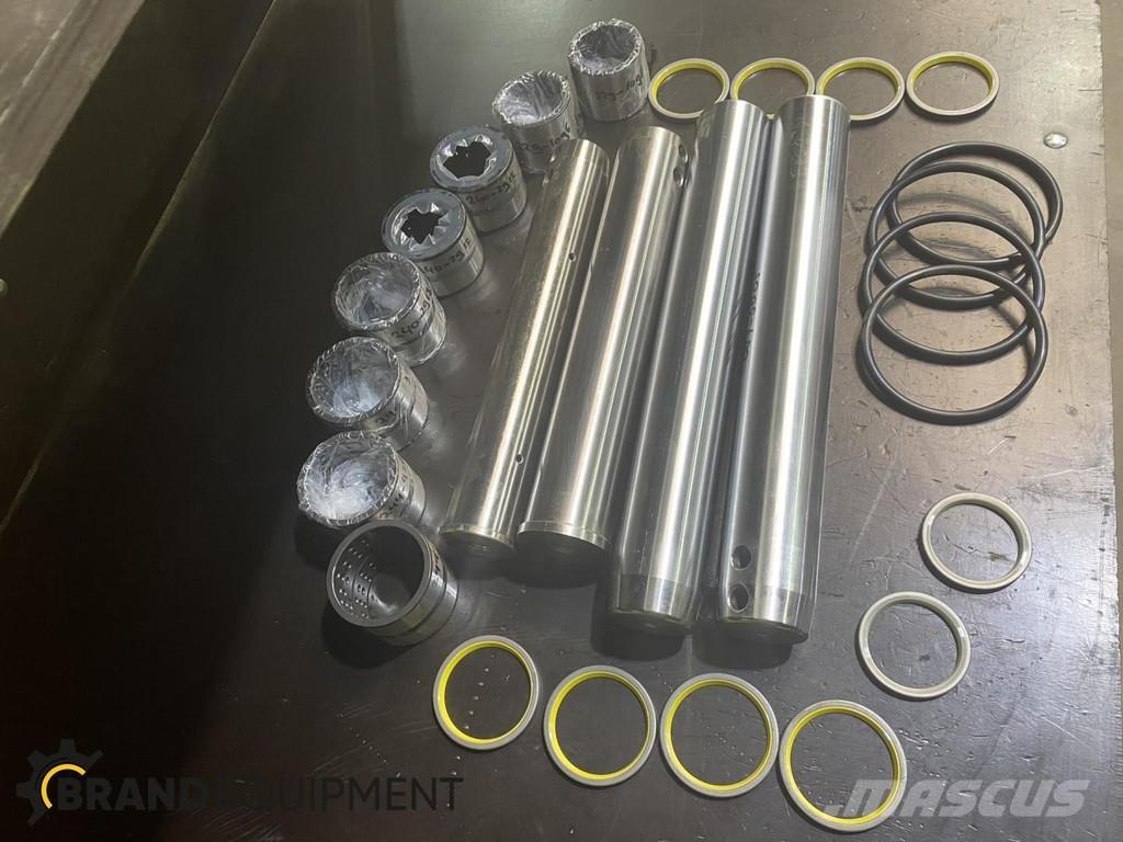 CAT - 320d Hĺbkové lopaty