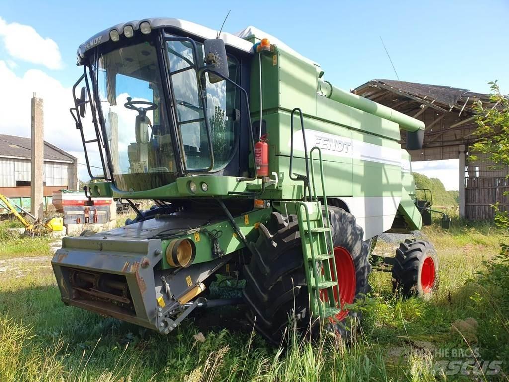 Fendt 5220 E Kombinované zberacie stroje