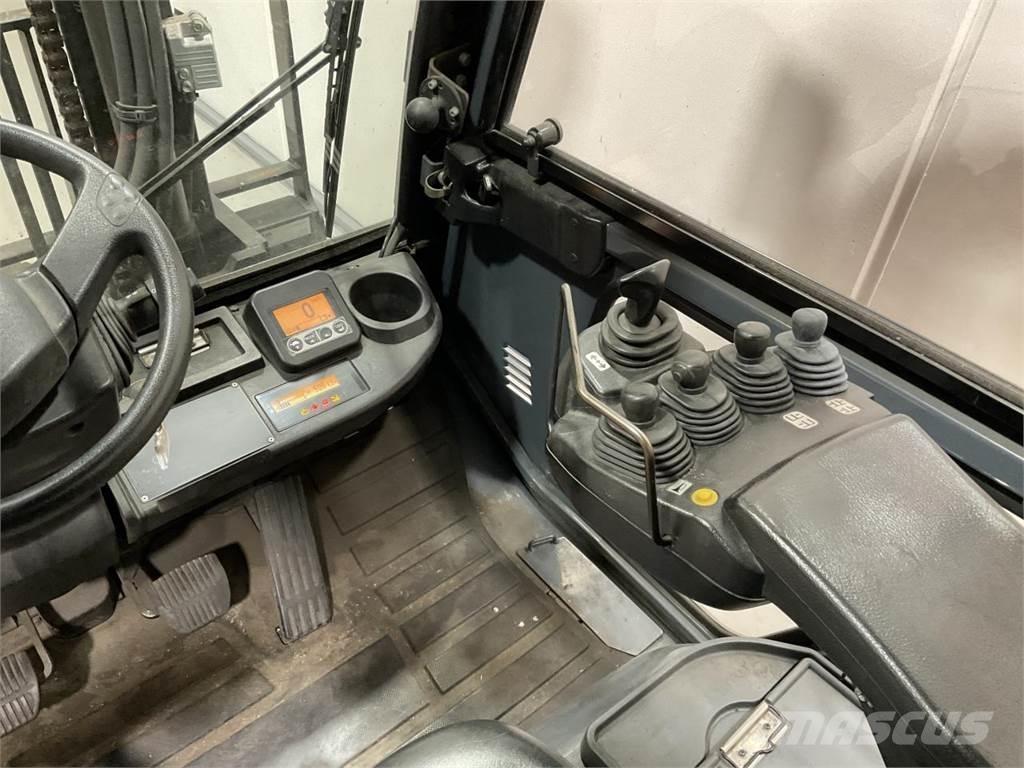 Toyota 40-8FD40N Dieselové vozíky