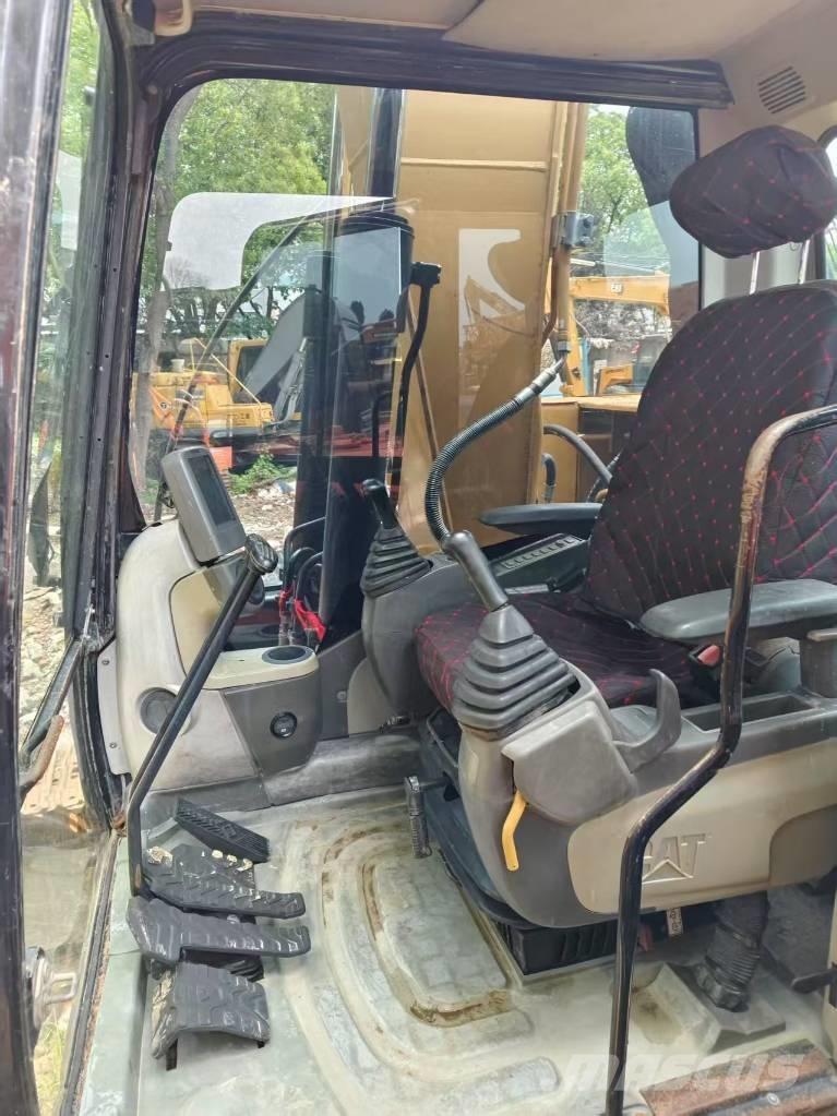 CAT 313D2GC Midi rýpadlá 7 t - 12 t