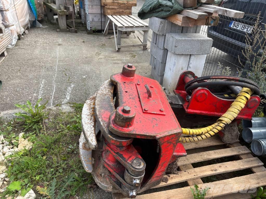 Hyundai HX 235 ALCR Pásové rýpadlá