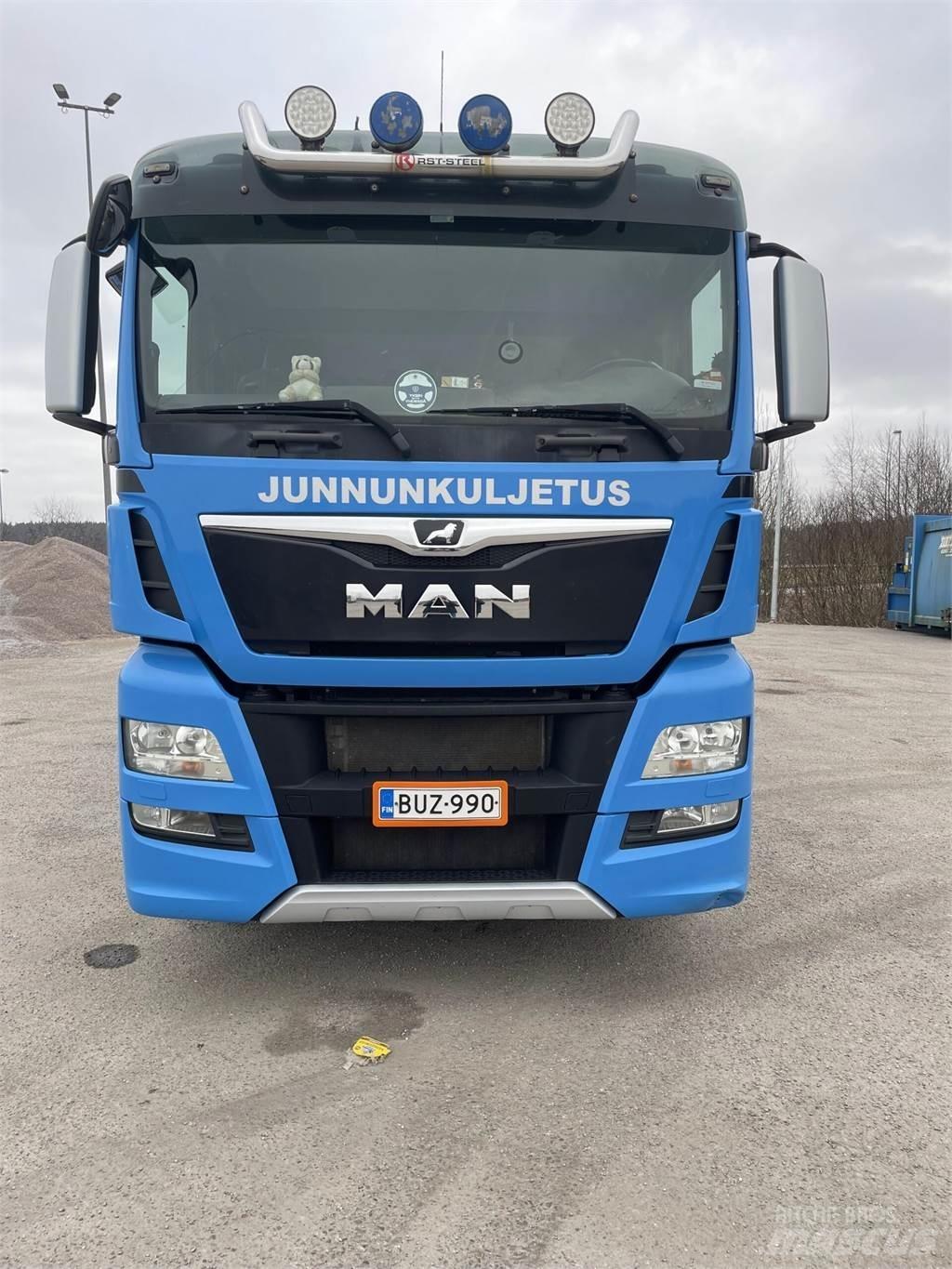 MAN TGX 35.560 Sklápač na obilie