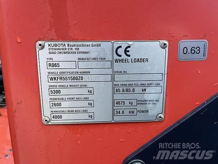 Kubota R065 Kolesové nakladače