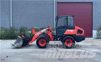 Kubota R065 Kolesové nakladače