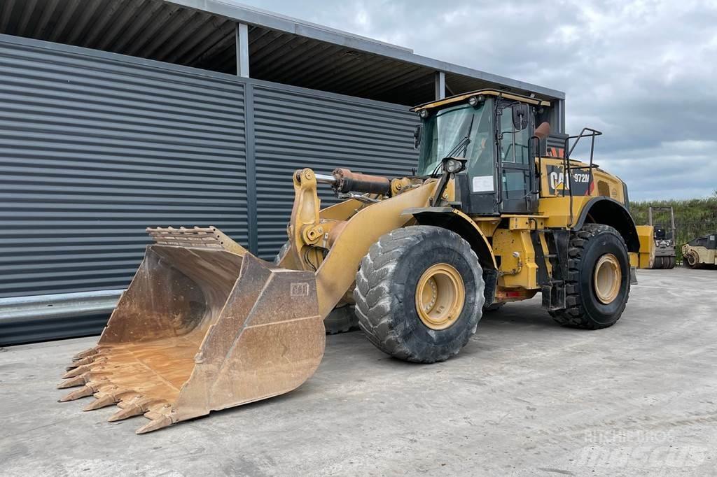 CAT 972M Kolesové nakladače