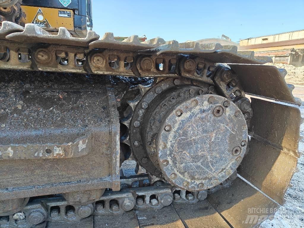 CAT 320F Pásové rýpadlá