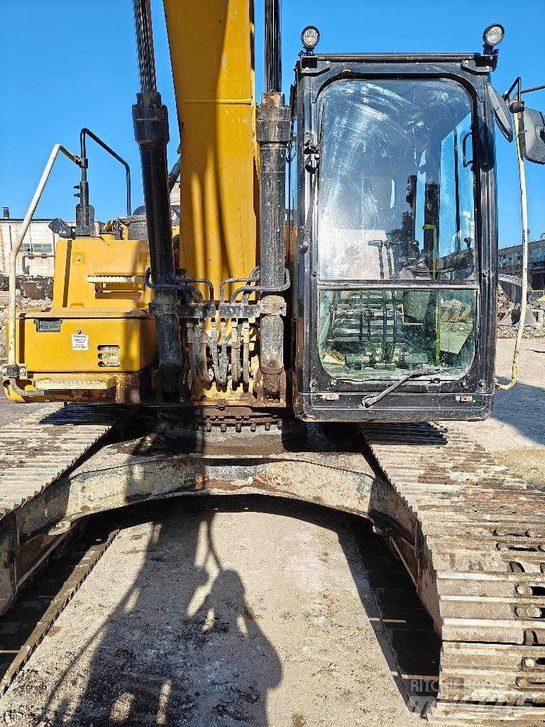 CAT 320F Pásové rýpadlá