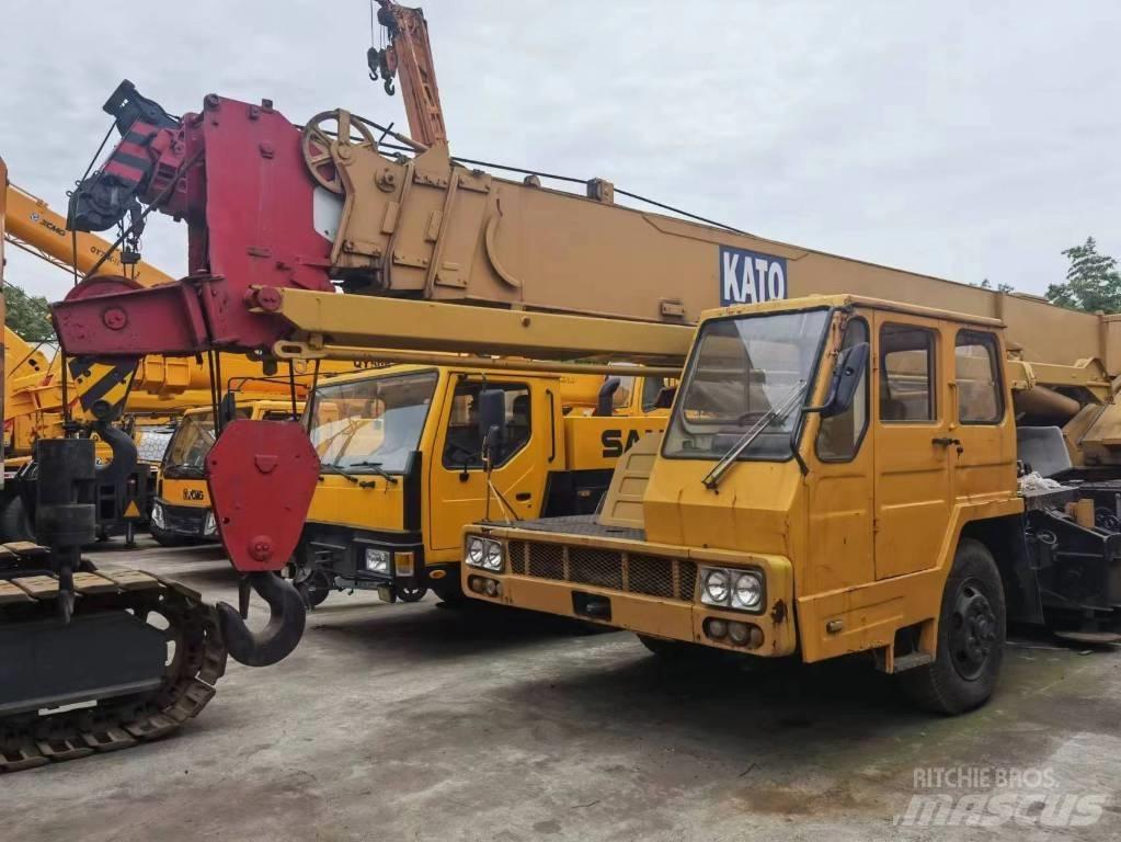 Kato 2500 KVA Univerzálne terénne žeriavy