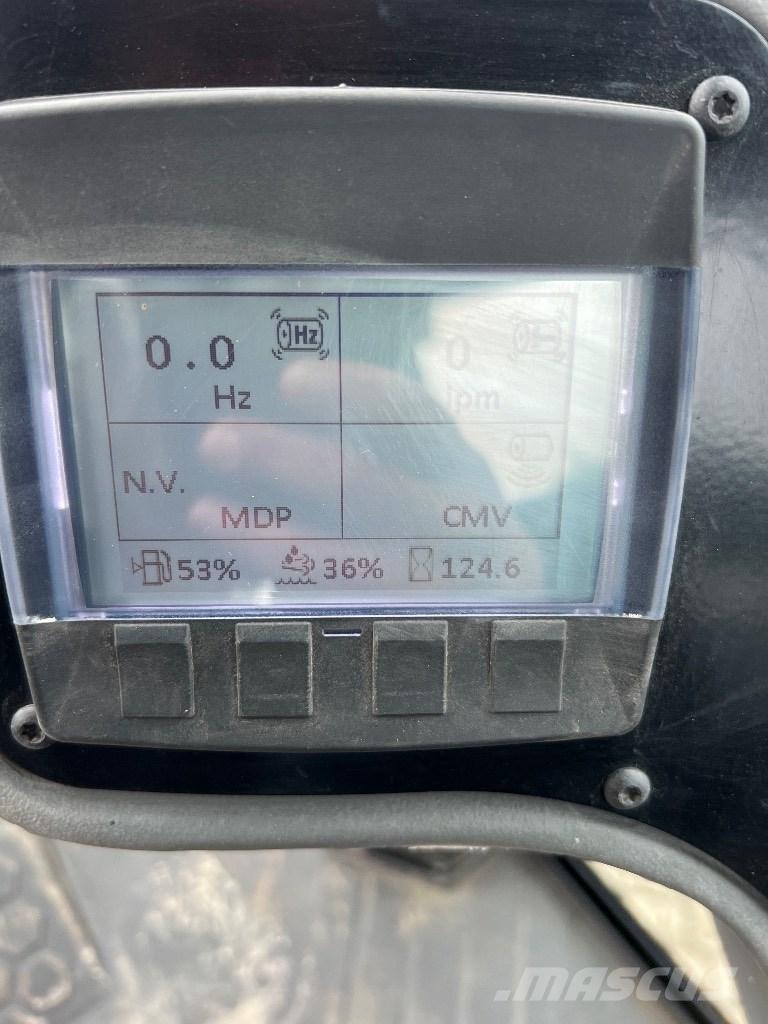 CAT CS44B - CS 44 B Ťahačové valce
