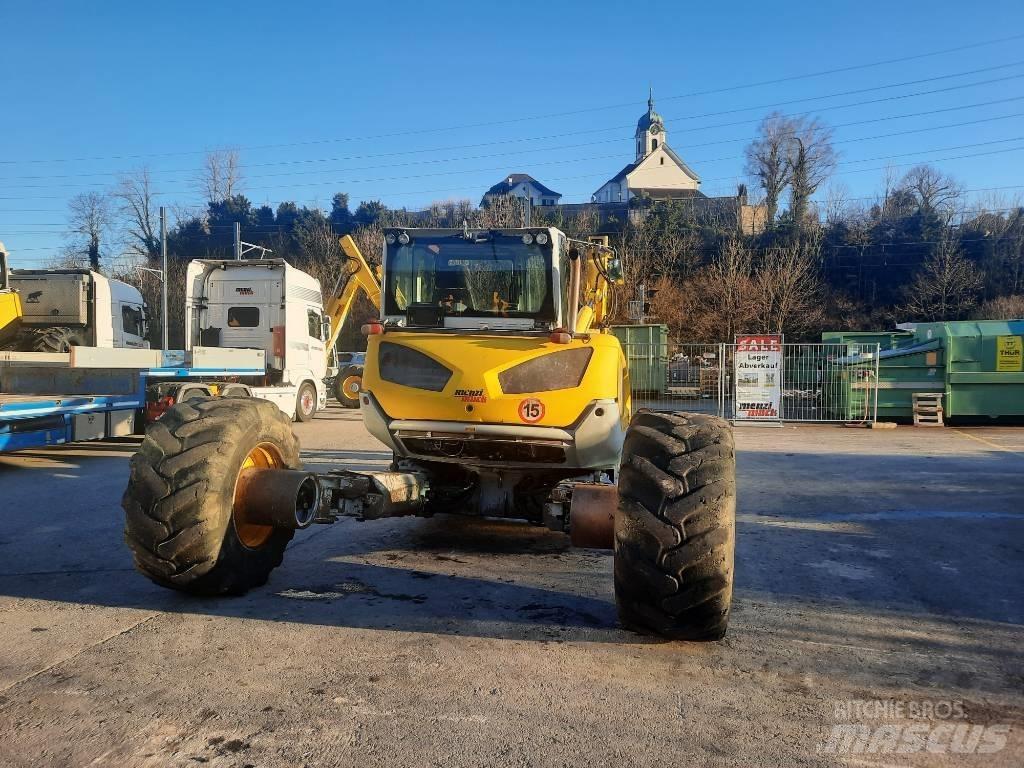 Menzi Muck M535 Kolesové rýpadlá