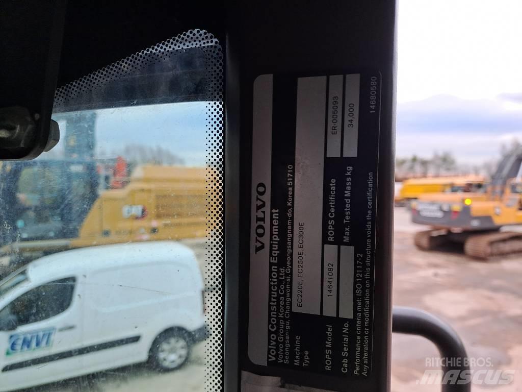 Volvo EC300EL Pásové rýpadlá