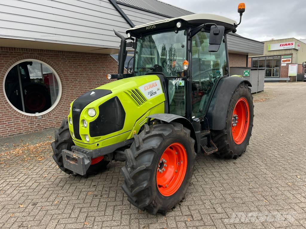 CLAAS Atos 230 Traktory