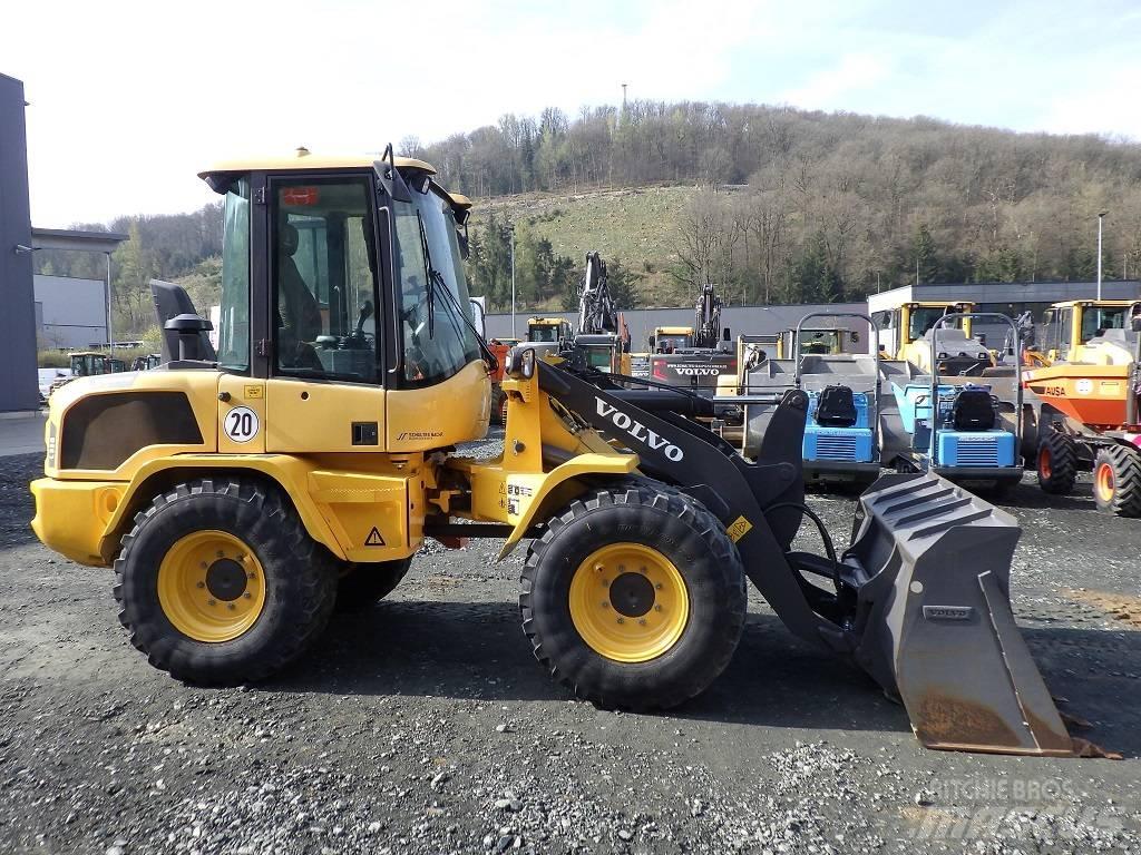Volvo L 35 G Kolesové nakladače