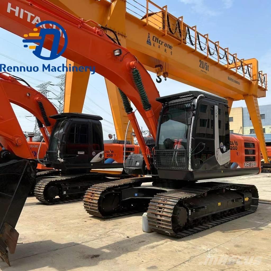 Hitachi ZX 200 Pásové rýpadlá