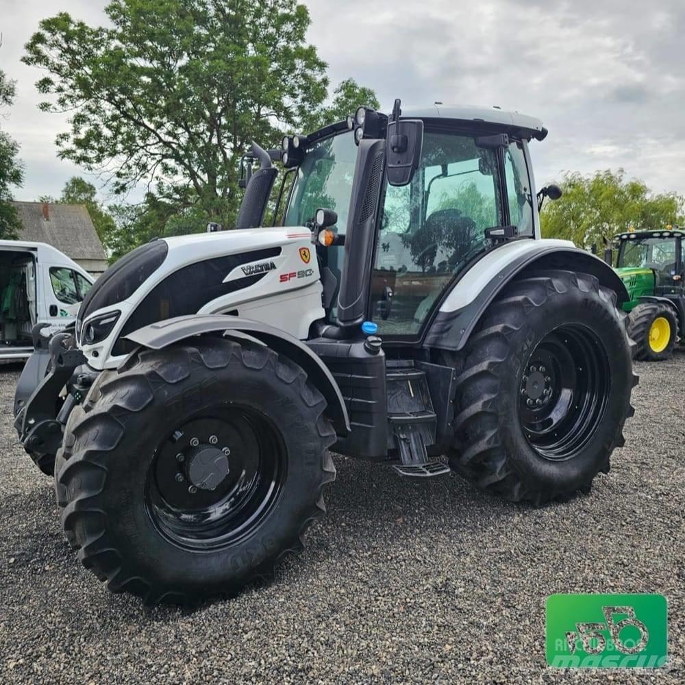 Valtra N174 Traktory