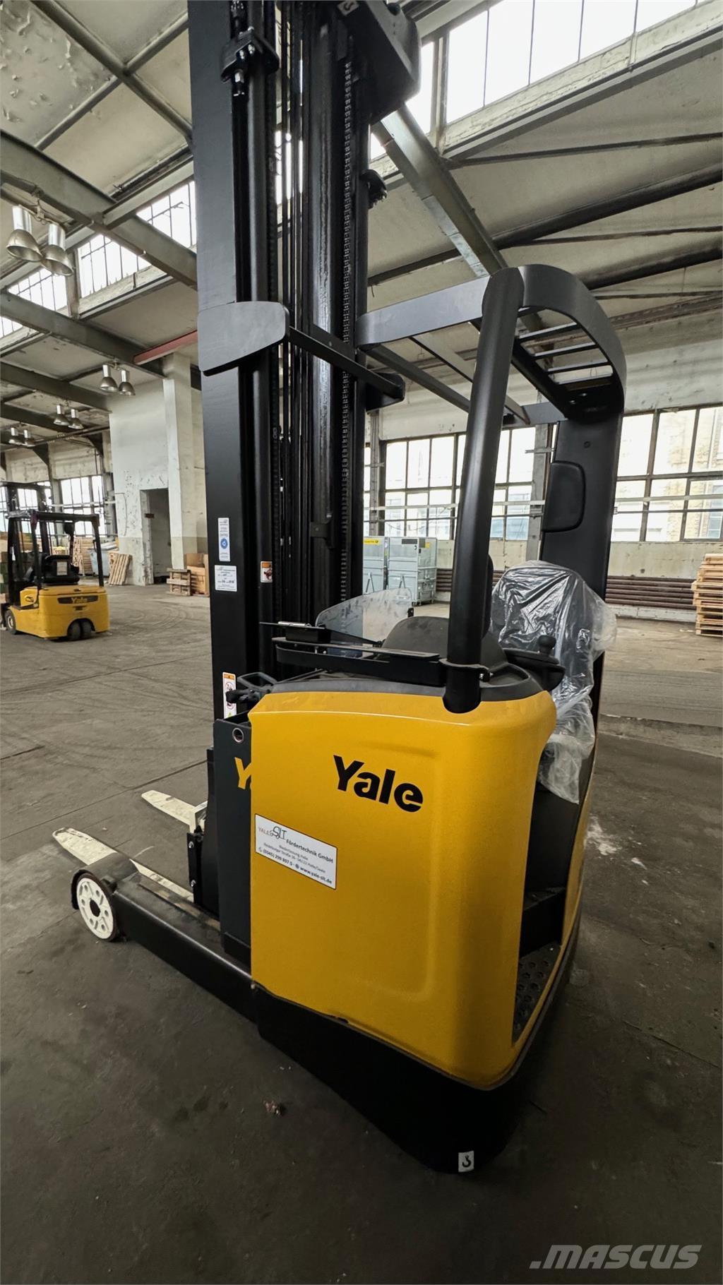Yale MR16 Retraky