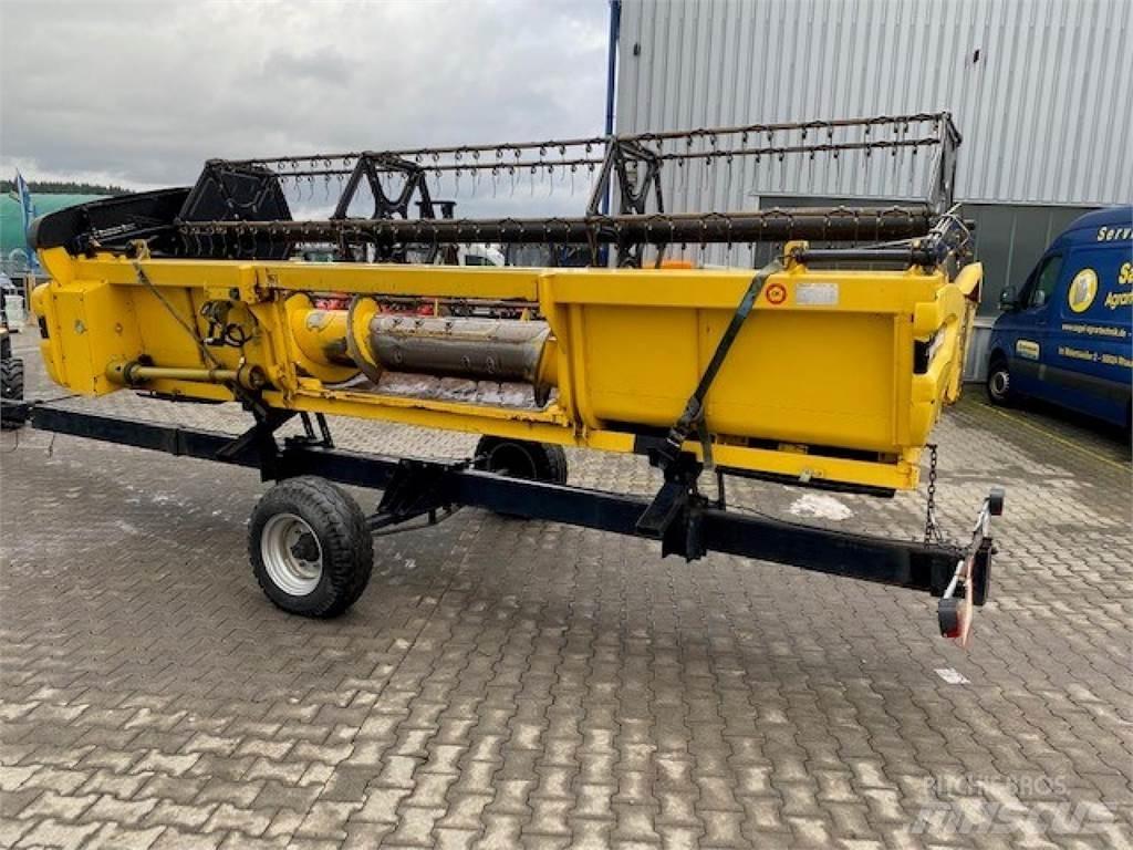 New Holland CX780 Kombinované zberacie stroje