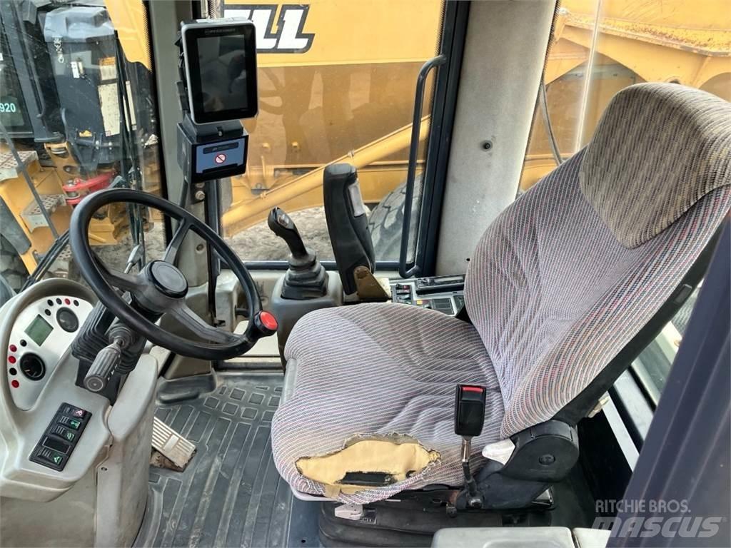Terex TL310 Kolesové nakladače