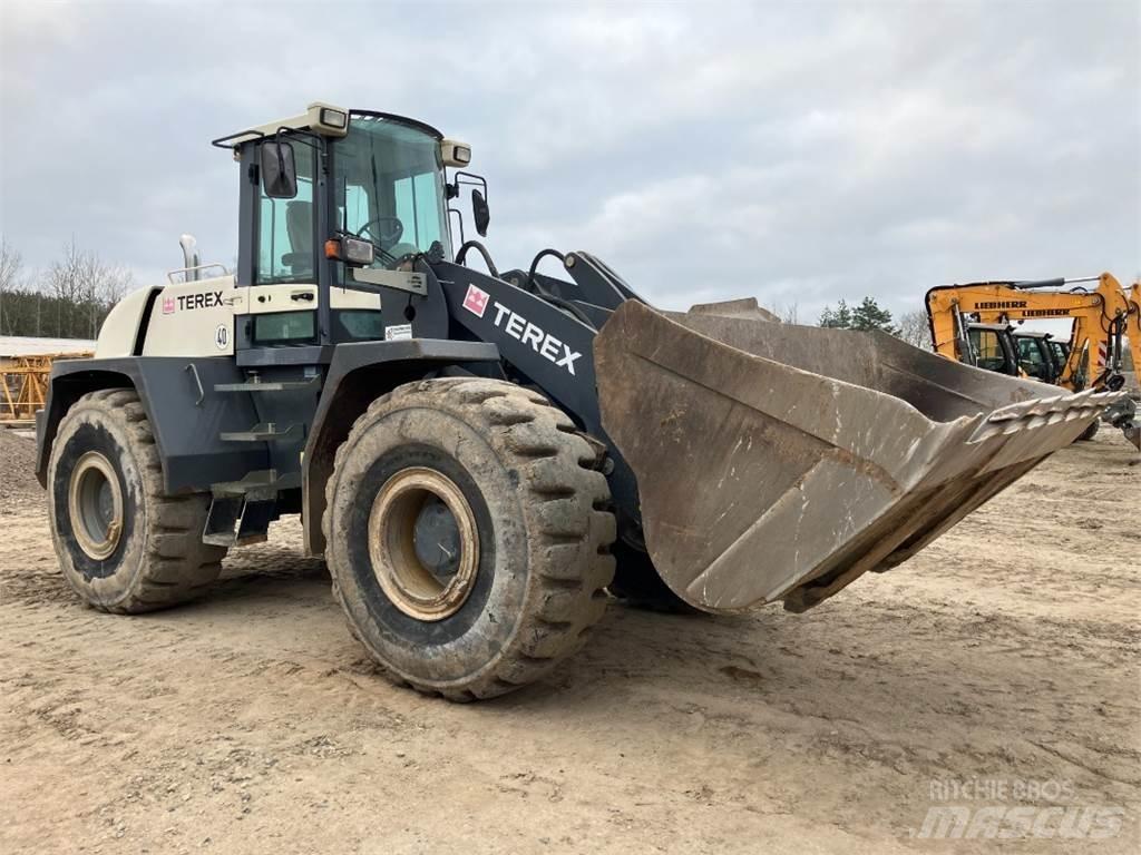 Terex TL310 Kolesové nakladače