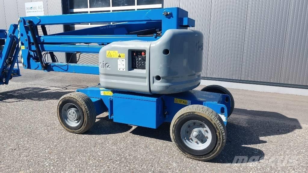 Genie Z 45/25 DC Kĺbové plošiny