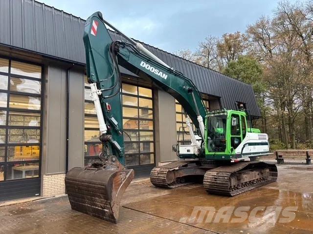 Doosan DX 255 LC-5 Pásové rýpadlá